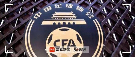 他把舌头伸入我的下身